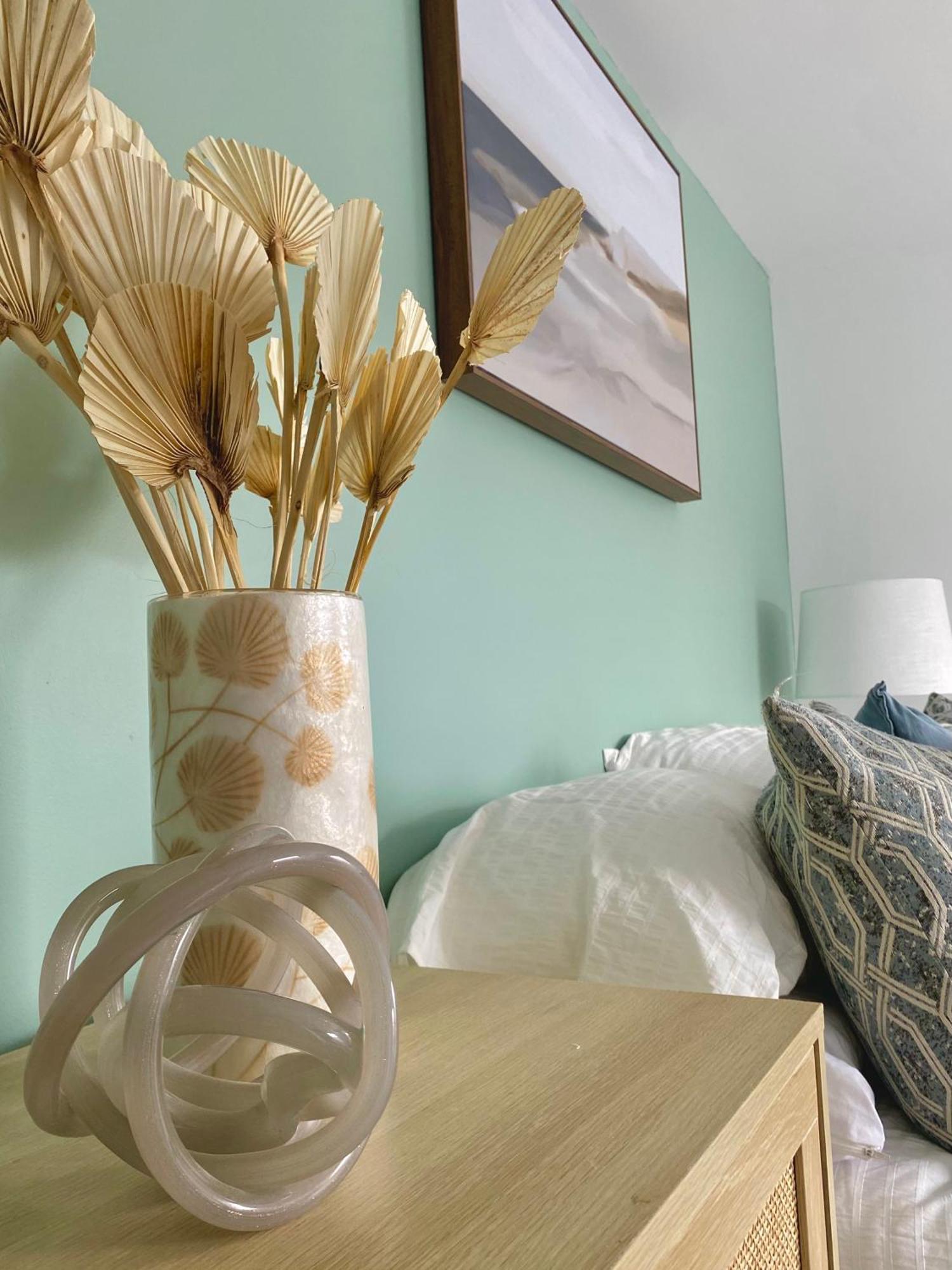 Tides Inn And Social - Sea Breeze Suite Seal Cove المظهر الخارجي الصورة